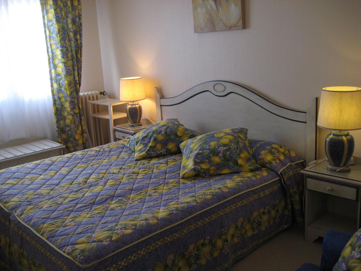Hotel Bellevue De Tradition Familiale Morcenx Room photo
